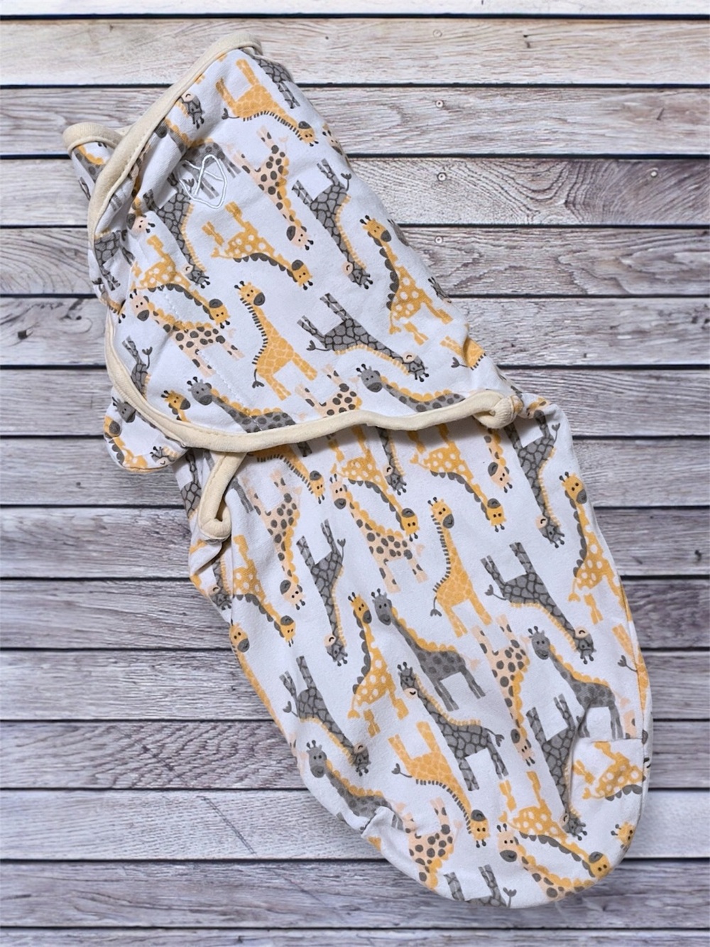 2 for $6 🎉 SwaddleMe Infant Swaddle - Giraffe Print sm / med